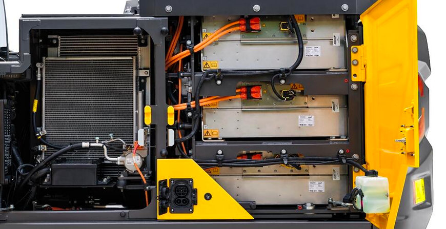 VOLVO CE LAUNCHES MID-SIZE EC230 ELECTRIC IN EUROPE